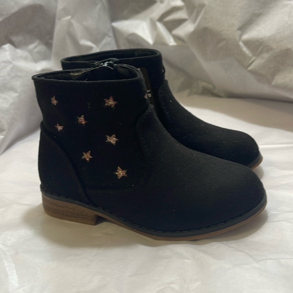 Cat and jack boots with stars